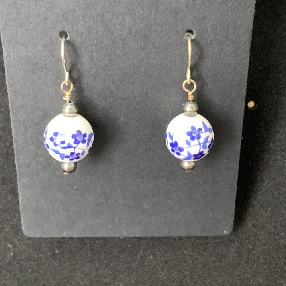 925 Sterling Silver 4mm Desert Pearl Ceramic Floral Blue White Drop Earrings New